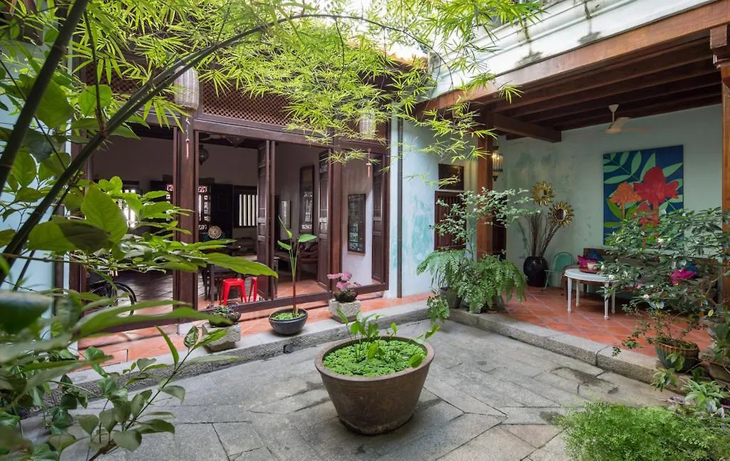 ג'ורג' טאון East Indies Mansion 3*, ג'ורג' טאון