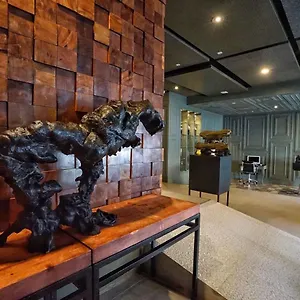 Hotel Bedrock