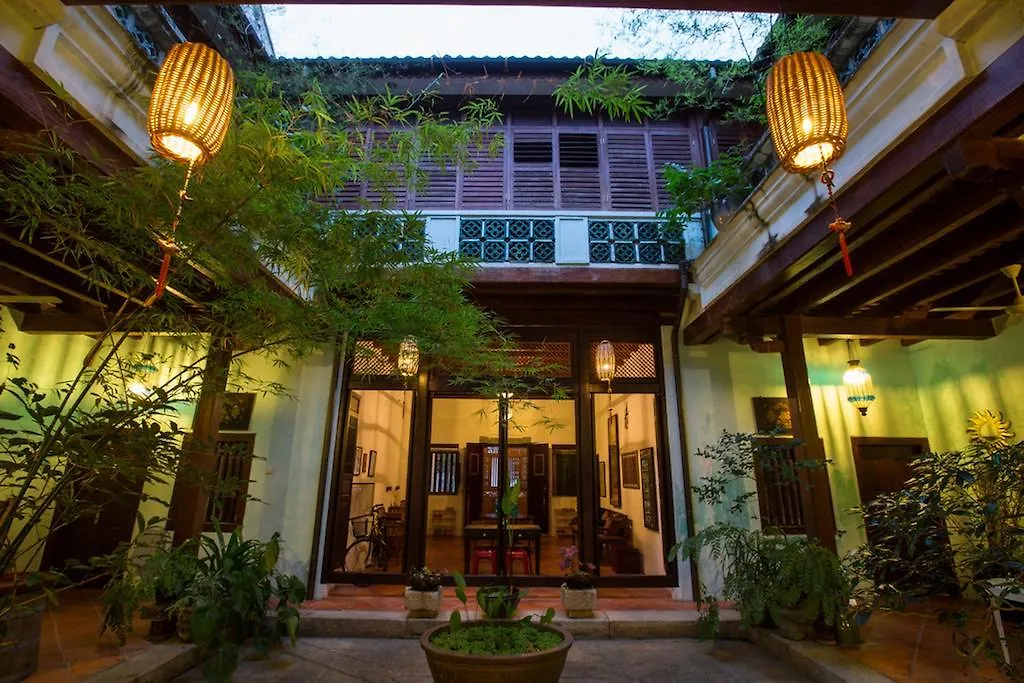 East Indies Mansion George Town 3*,